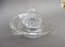 Ancien presse citron agrumes orange pressoir manuel en verre vintage B