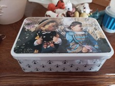 Boite en metal rectangulaire