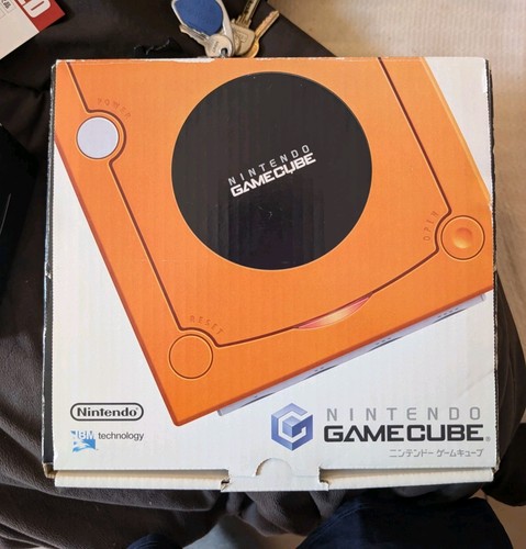 Nintendo gamecube console - nintendo,