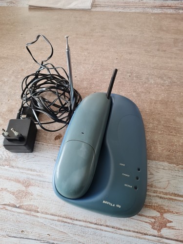 Ancien téléphone fixe - ancien,
