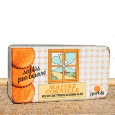 Ancienne boîte à gâteaux en