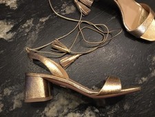 Superbe Et Authentique Sandales Cuir Doré Aquazzura 36 Jamais Porté 