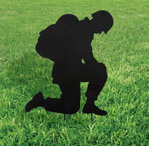 Patriotic kneeling soldier - patriotic,