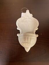 BENITIER LMURAL EN FAIENCE DE GIEN GEOFFROY ET CIE FIN XIXEME