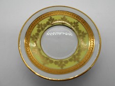 MAGNIFIQUE SOUS TASSE /