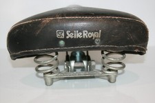 VINTAGE SELLE DE VELO ROYAL RESSORT  PEUGEOT WEEK END DA40 NS22 OLD BIKE 1970