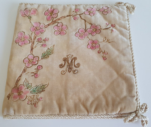 Pochette lingerie mouchoir - à,