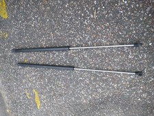 Vérin capot Peugeot 106