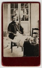 photo cdv militaire blessé de guerre 1914-18 attelle jambe plâtrée guerre ww1