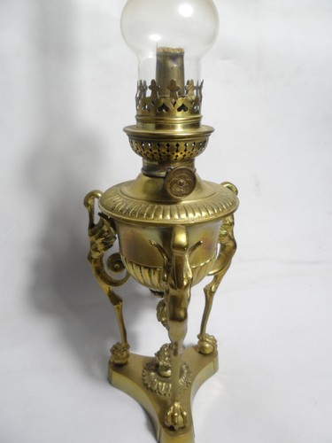 Ancienne lampe pétrole - ancienne, à