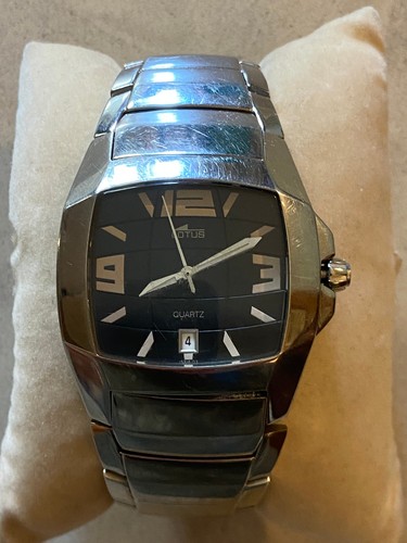 Montre lotus mouvement - montre,