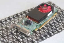 CARTE GRAPHIQUE AMD Ati Radeon R7 250 2Gb DDR3 UEFI DVI DisplayPort Low Profile