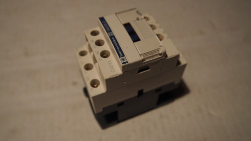 Relais telemecanique cad p7 - relais, 32