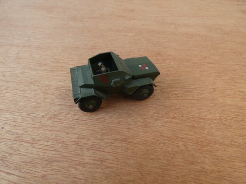 Vehicule scout car militaire - vehicule,