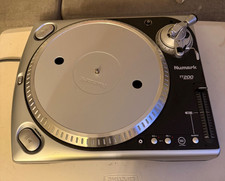 Numark TT200 Professional