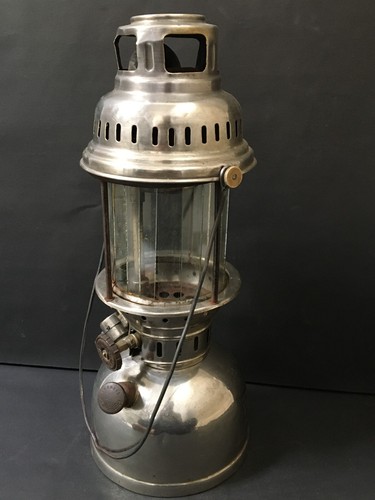 Ancienne lampe lanterne - , à