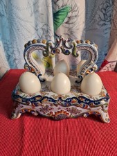 SUPERBE PORTE OEUF FAIENCE DE