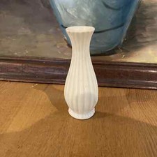 Petit vase en opaline de foire ?