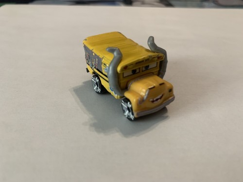 Disney cars mini - mini, miss