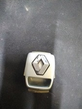Bouton D'ouverture De Coffre Renault Laguna 2 année 2001
