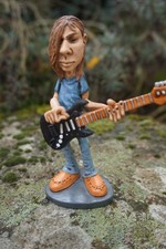 841.3703  FIGURINE STYLE  DAVID GILMOUR PINK  FLOYD CARICATURE WARREN STRATFORD