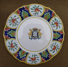 ANCIENNE ASSIETTE EN FAÏENCE DE DESVRES - ARMOIRIES DE LA BRETAGNE - À MA VIE