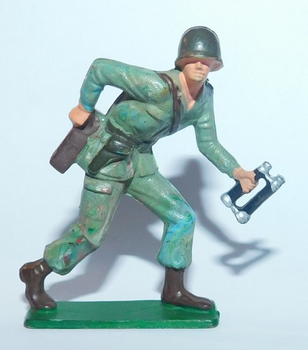 Starlux ancien petit soldat - ancien,