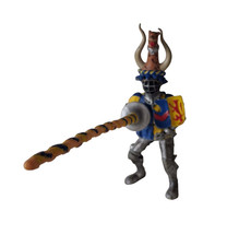 Figurine Chevalier au cimier léopard bleu et jaune Plastoy 62036 Médiéval Jouet