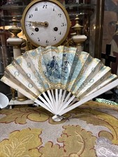 ancien petit eventail en papier a decor de scene galante antique fan