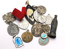 Lot Médailles Religieuses