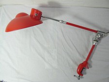Ancienne lampe industrielle ou d'atelier SOLR ou SOLERE rouge avec étau 1960