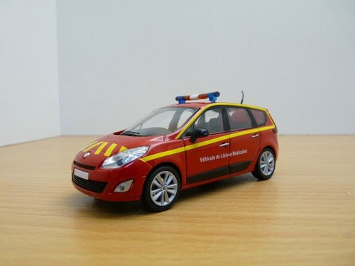 Renault grand scenic - renault,