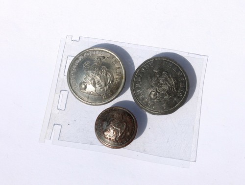 Rare bouton ancien - 3,