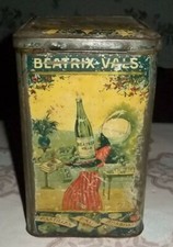 Ancienne grande boîte tôle