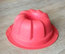 Tupperware - Petit moule à Kouglof / Kougloff / Kougelhopf / brioche en silicone