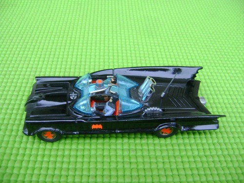 Corgi toys 267 batmobile - toys,