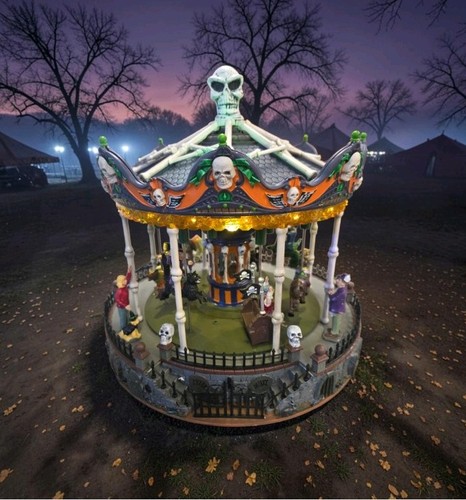 Lemax spooky town - lemax,