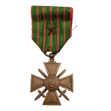 S23/11/25 (REF31167) Belle