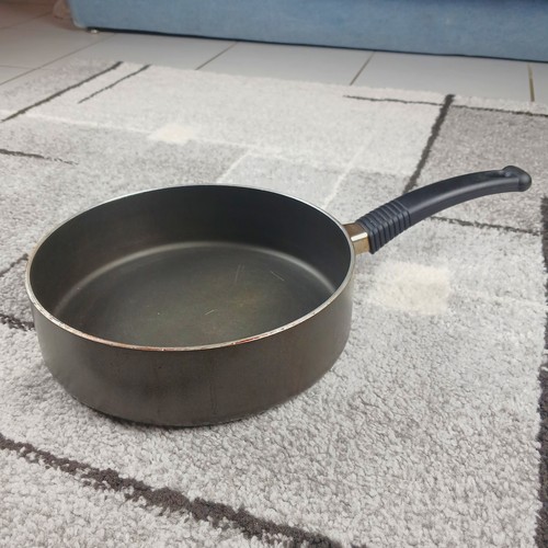 Charvet poêle à frire - a.,