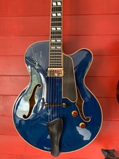 Guitare Eastman ar 580ce exclusive car signée Norman Brown