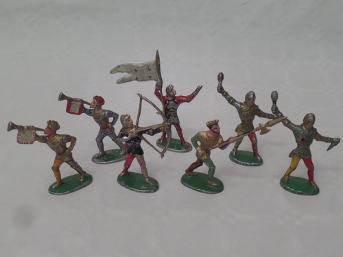 Lot figurines aluminium - 7,
