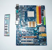 Carte mère + I/O Shield plaque Gigabyte GA-MA790X-DS4 Socket AM2+ HS pour pièces