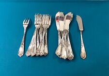 12 couverts à poisson ERCUIS modèle LOUIS XV métal argenté couteau fourchette