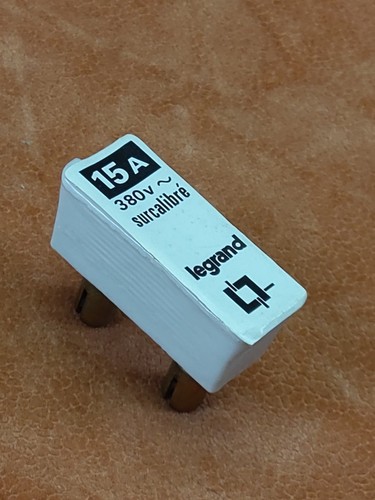 Fusible porcelaine 15a legrand - porcelaine,