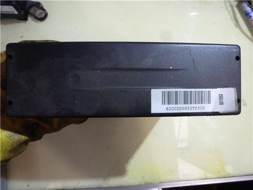 8200205833c autoradio renault - 8200205833c,
