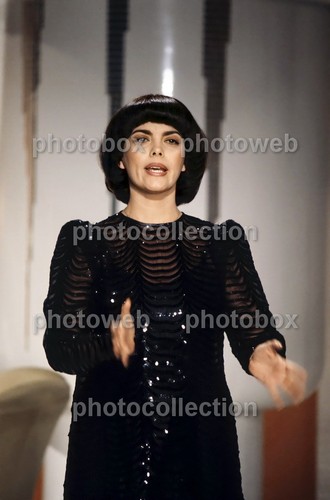 Mireille mathieu exclusive - *,