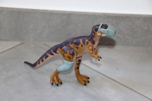 Dinosaur tyrannosaurus junior - dinosaur,