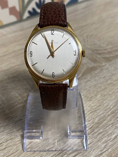 Montre mécanique vintage - montre,