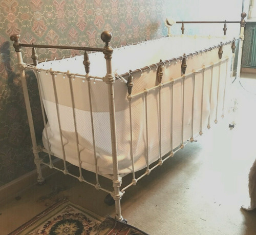 Lit enfant fonte de - d'enfant,
