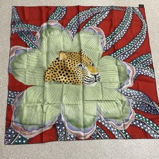 Foulard en soie Hermès Carré